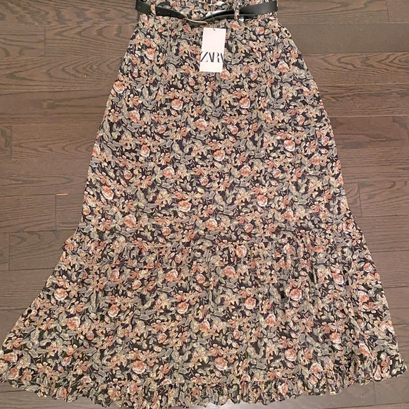 Zara floral maxi skirt with belt XS - Picture 1 of 3